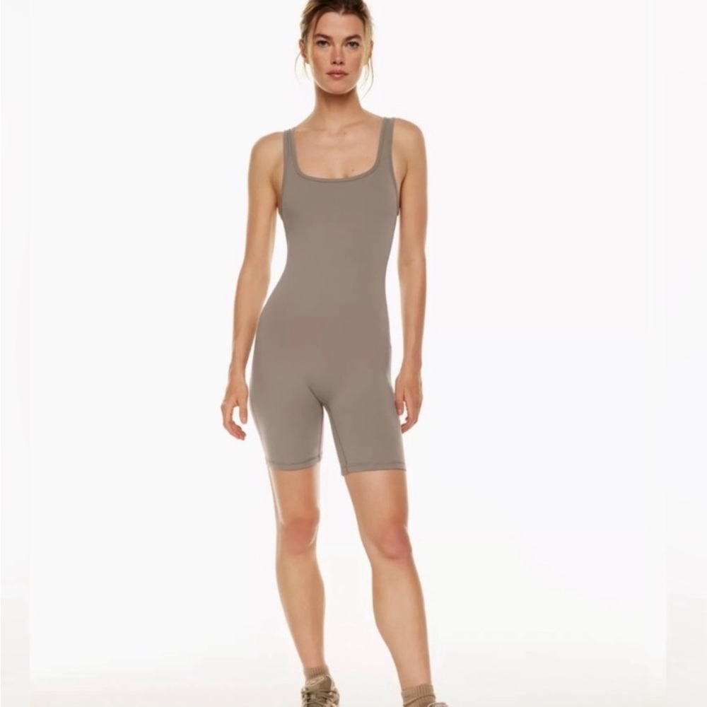 Aritzia TNA romper